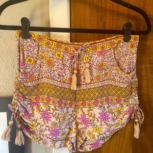 SPELL Boho Blossom shorts in Saffron M